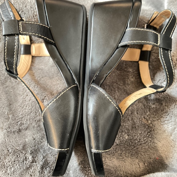 Naturalizer Camilla Wedge T-Strap Sandal. Black Leather with buckle closure. - Picture 6 of 10